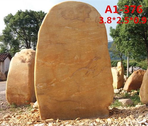 大型刻字景观石厂家与黄蜡石价格解析
